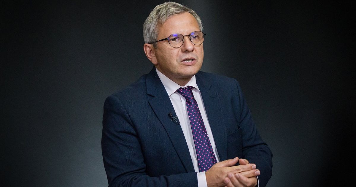 Олег Устенко